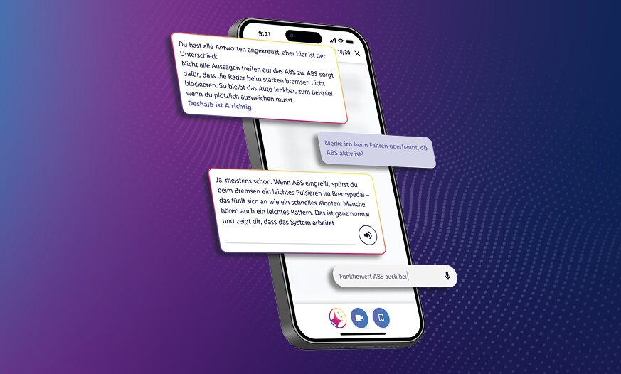 Smartphone vor lila Hintergrund mit einem KI-Chat Verlauf der durch Sprechblasen dargestellt wird