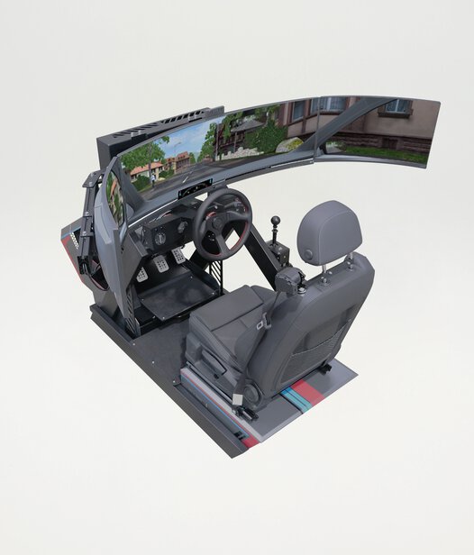 Simulator Premium Simulator Premium von schräg oben ohne Schüler vor grauem Hintergrund